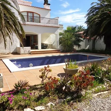 Holiday home Carmanso 62 Empuriabrava